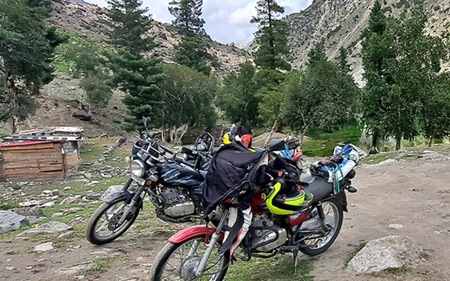 MOTORCYCLE EXPEDITIONS