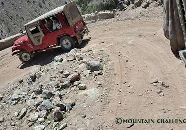 JEEP SAFARI OR COACH? 