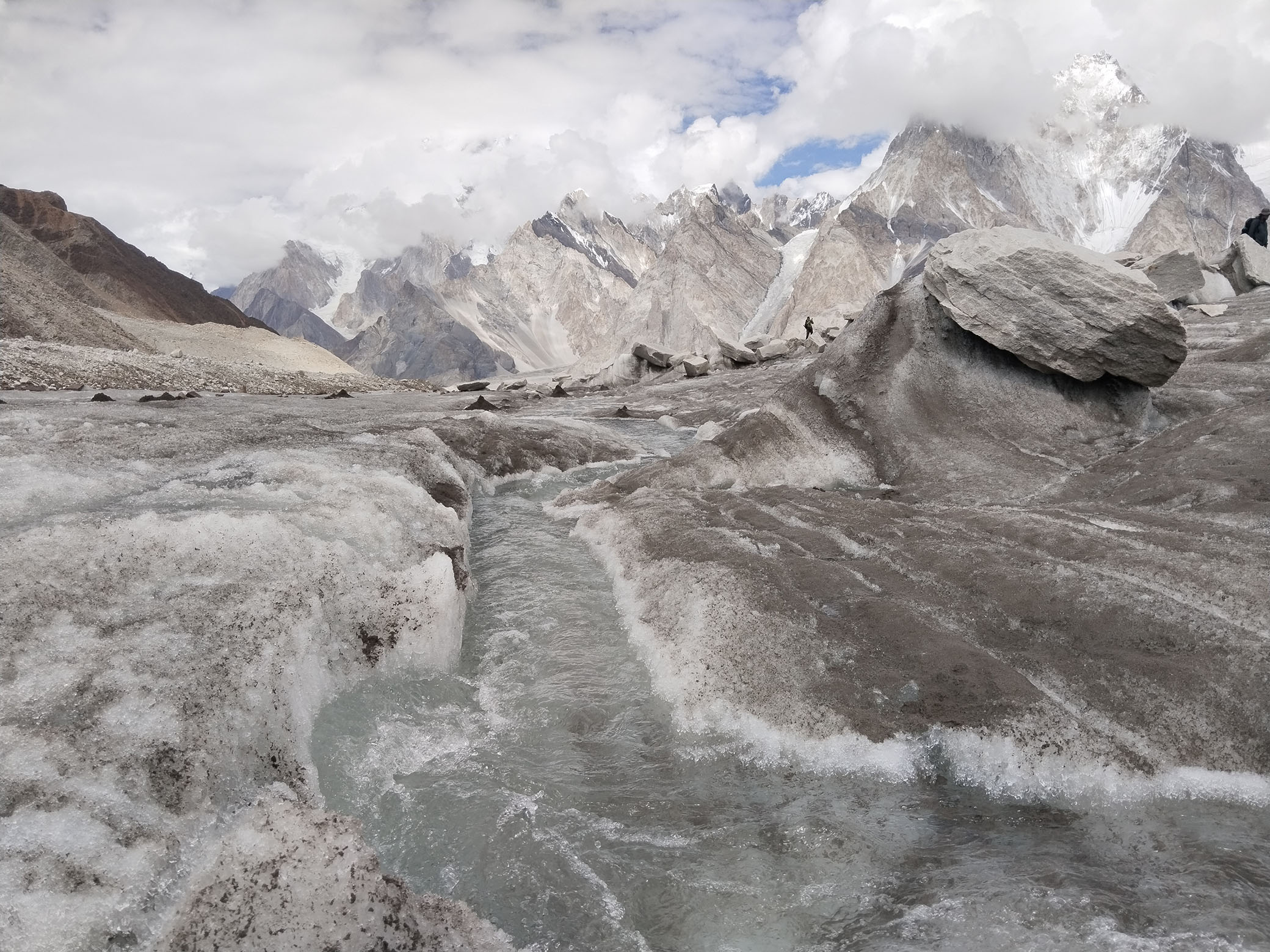 vigne glacier 2.jpg (709 KB)