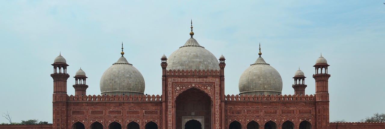 shahi-mosque-1044011_1280.jpg (107 KB)
